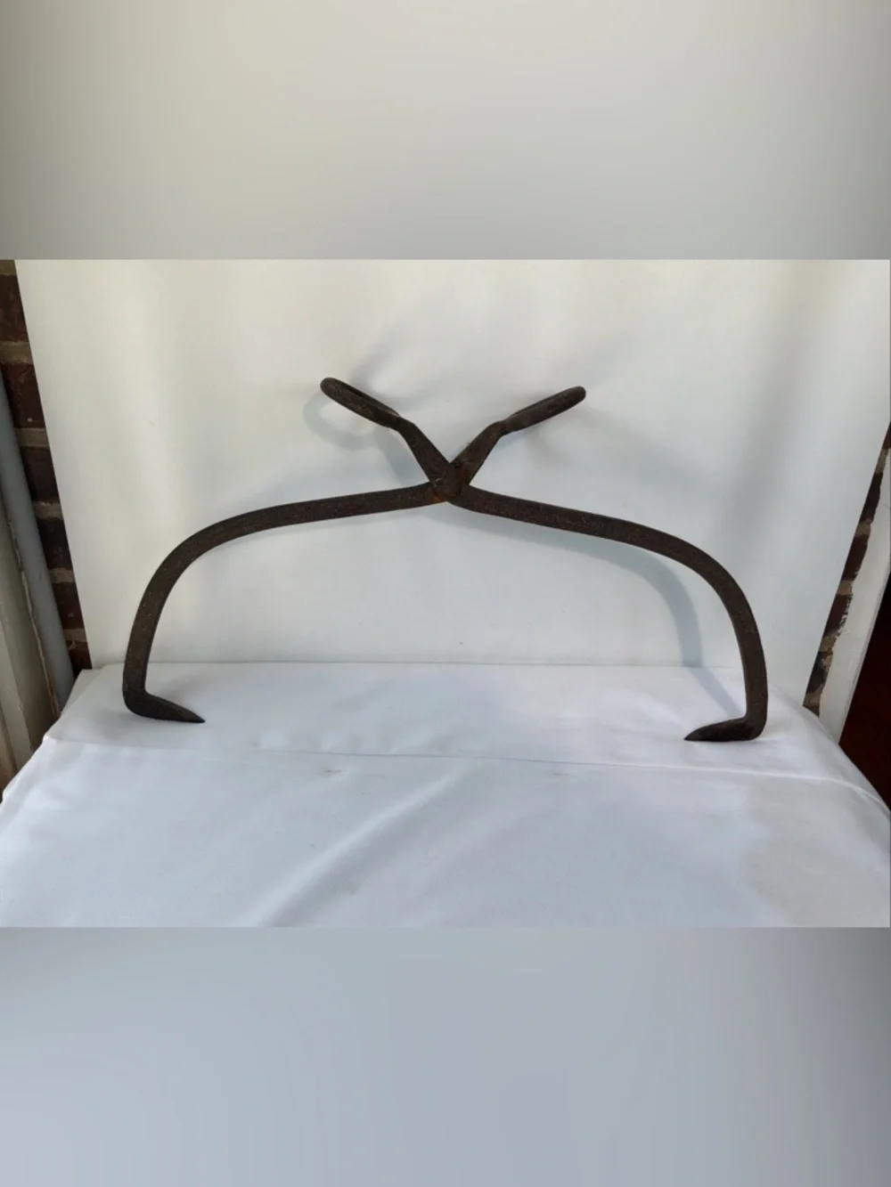 ANTIQUE/VINTAGE IRON ICE HAY BLOCK TONGS, PRIMITIVE,RUSTIC 18 Inch